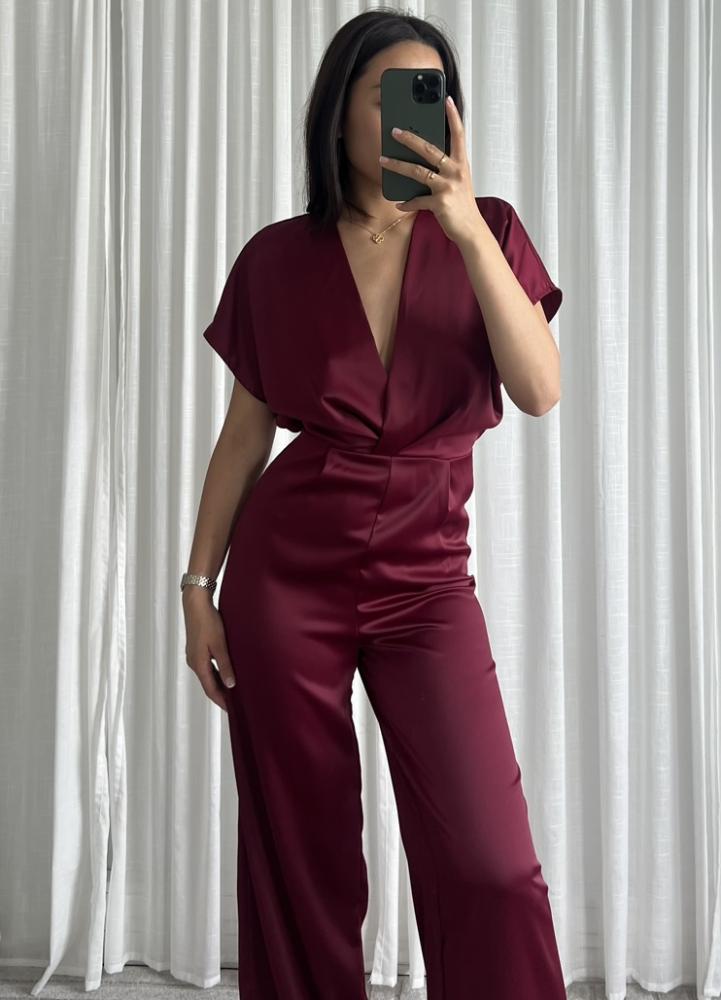 Combinaison Combinaison pantalon Annie en satin bordeaux