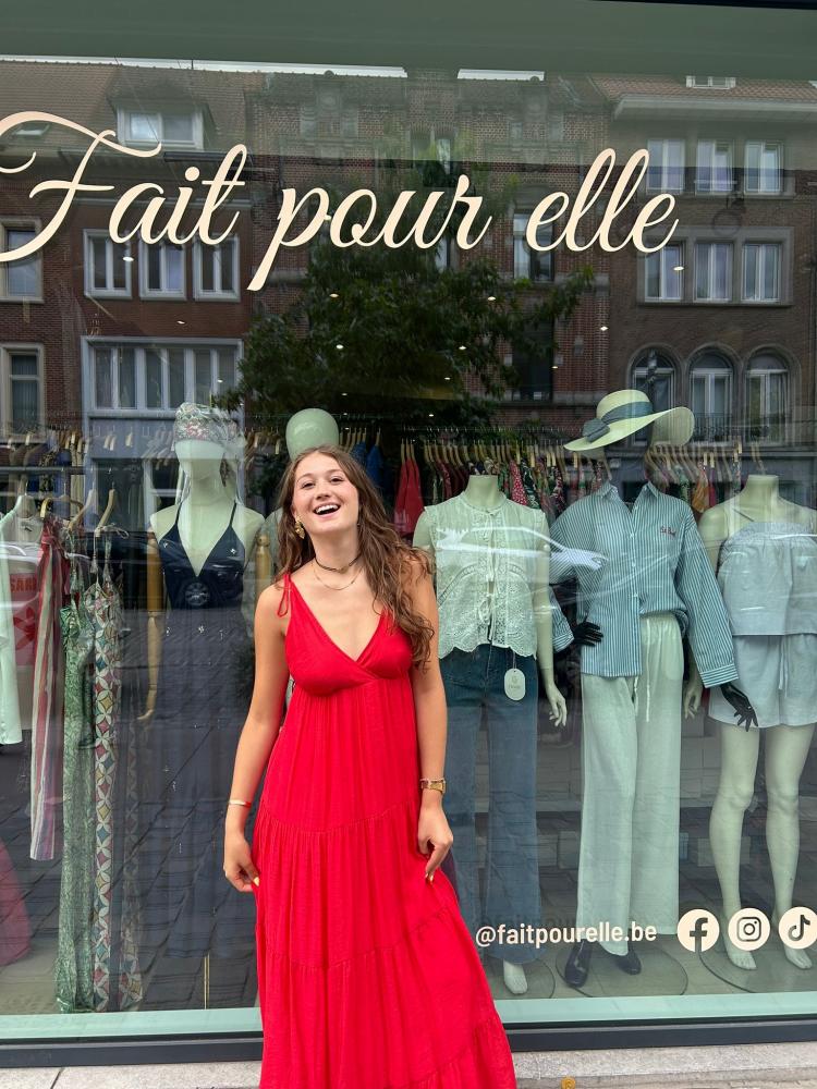 Acheter en ligne Robes Robe Elissa rouge Robes Robe Elissa rouge