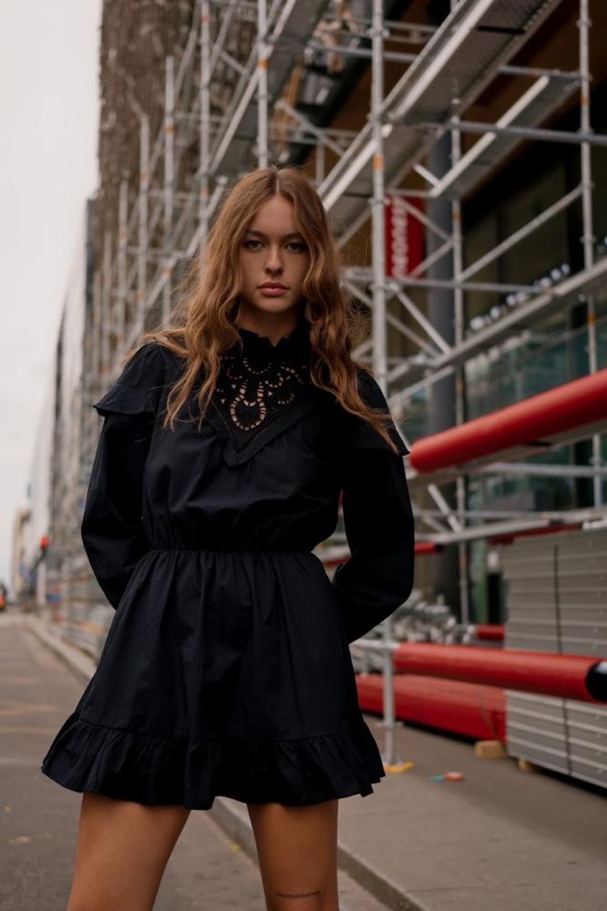 Acheter en ligne Robes Robe Oona noire Robes Robe Oona noire