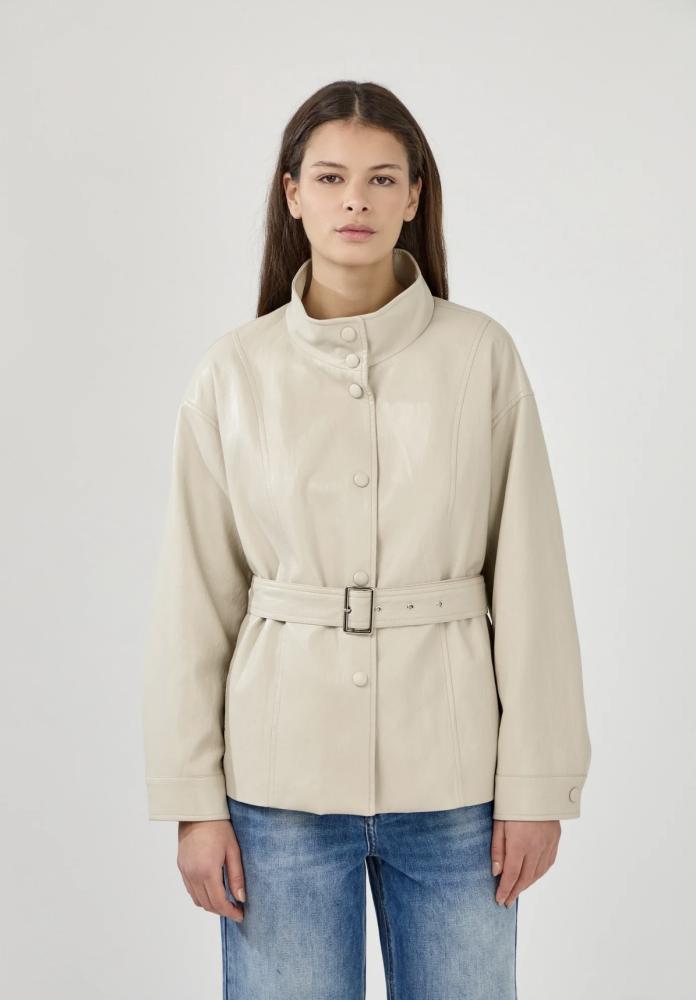 Acheter en ligne Veste Veste DANELLA beige Veste Veste DANELLA beige
